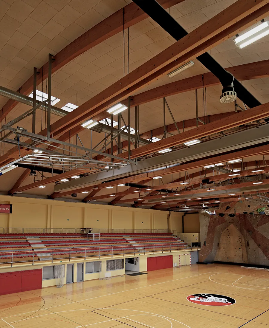 Naslovna slika Pungrt Sports Hall